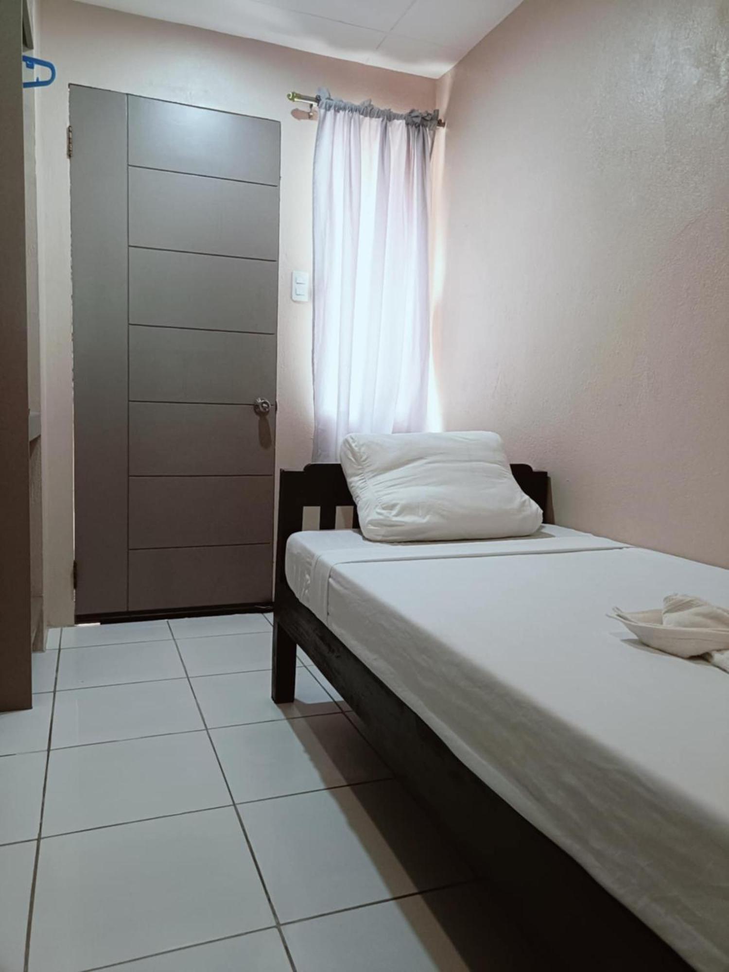 Claytown Pension House Dumaguete City Ngoại thất bức ảnh