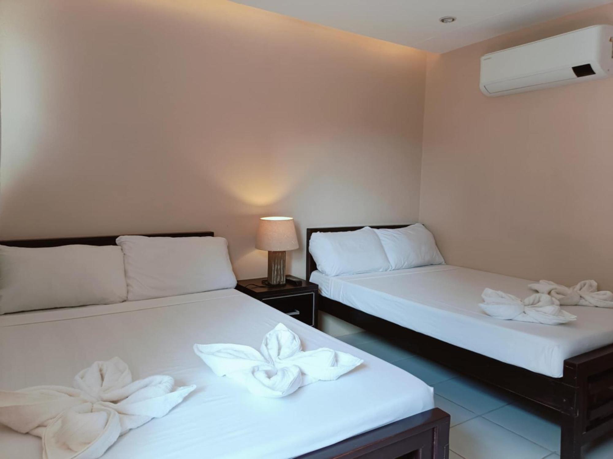 Claytown Pension House Dumaguete City Ngoại thất bức ảnh