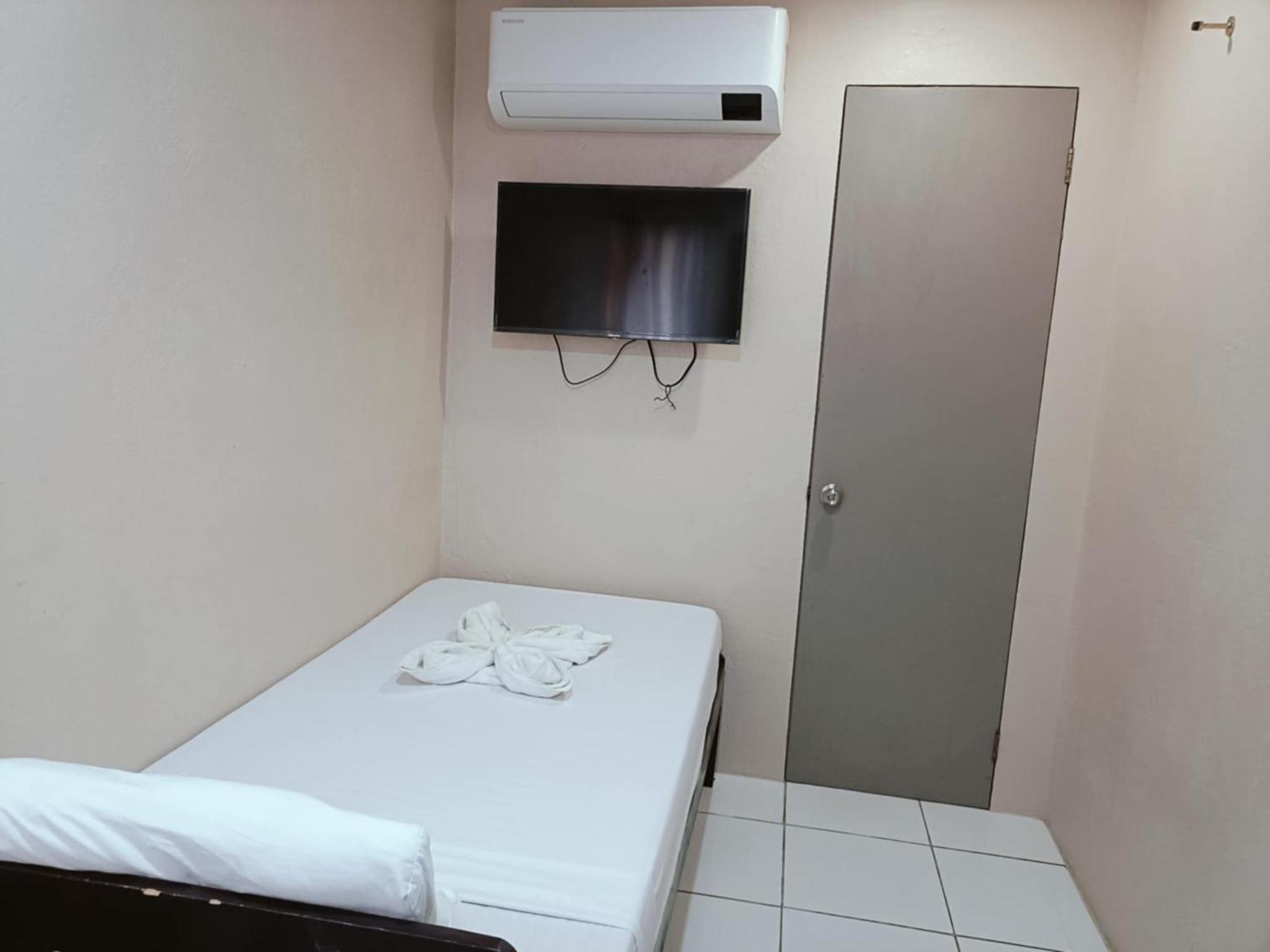 Claytown Pension House Dumaguete City Ngoại thất bức ảnh