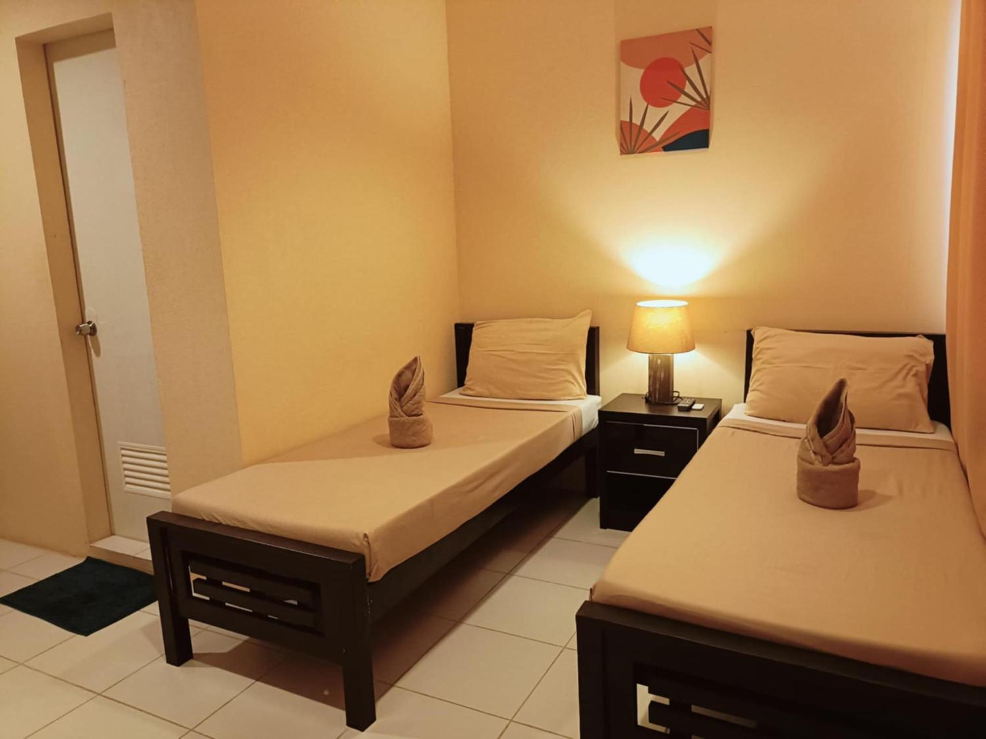 Claytown Pension House Dumaguete City Ngoại thất bức ảnh
